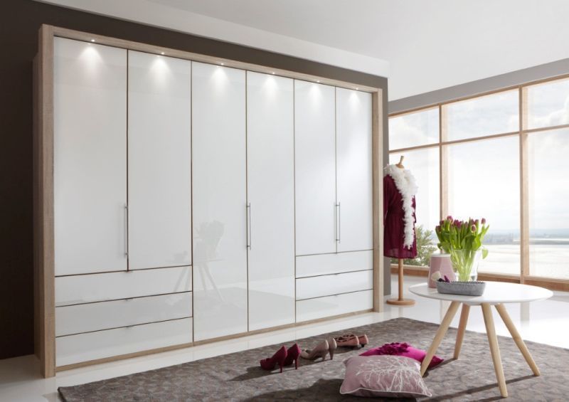 Falttürenschrank